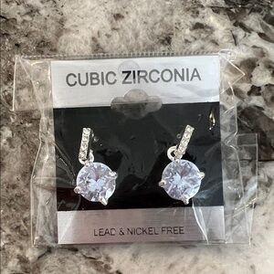 Cubic zirconia light blue diamond earings